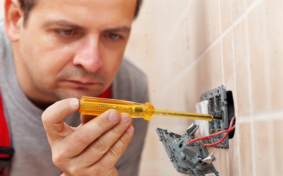 électricien de maintenance Paris 11